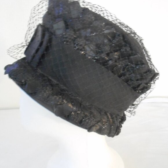 Vintage Women's Black Woven Bucket Hat with netting Union Made - Picture 2 of 6